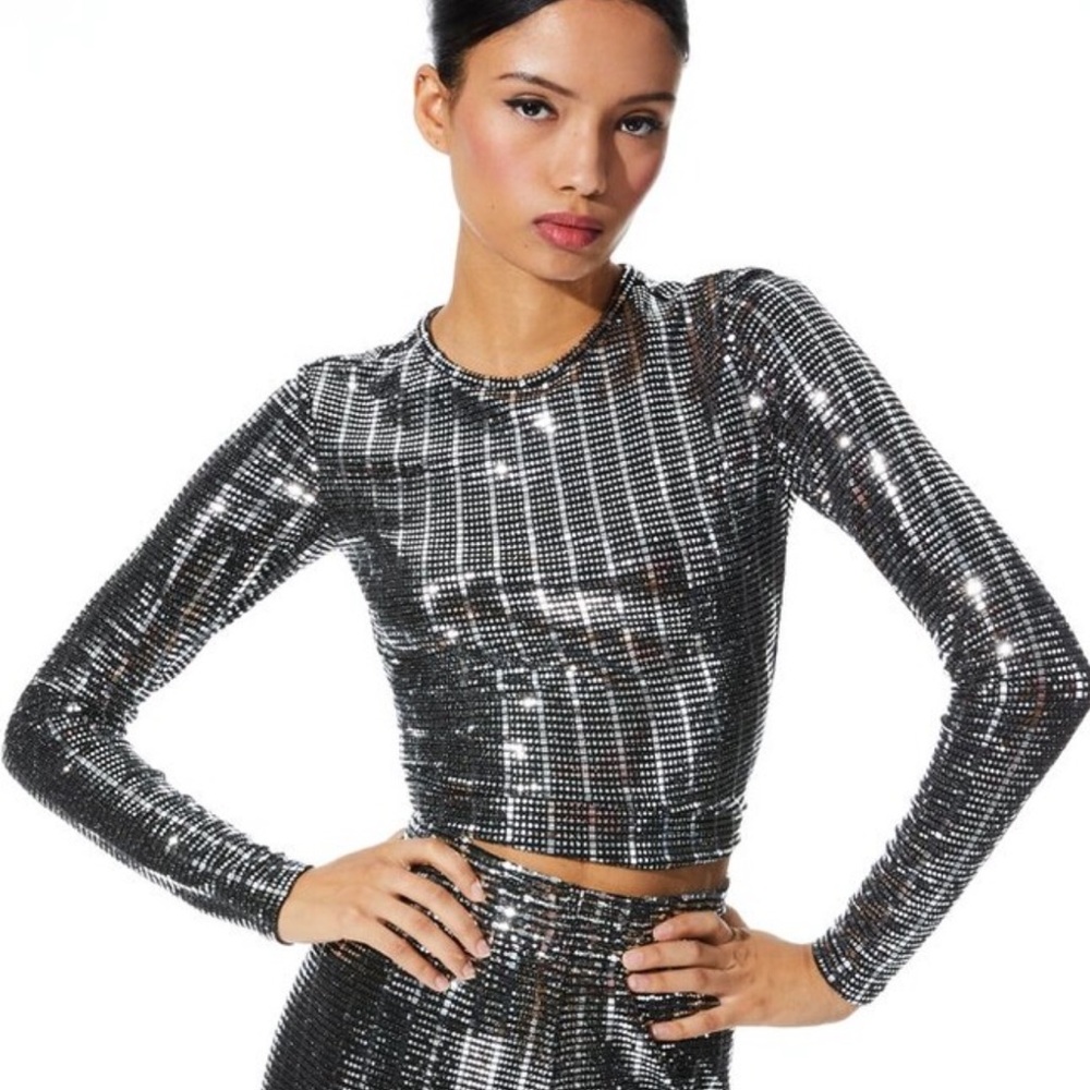 NWOT Alice + Olivia Metallic Silver and Black Long Sleeve Cropped Shirt Sz XL
